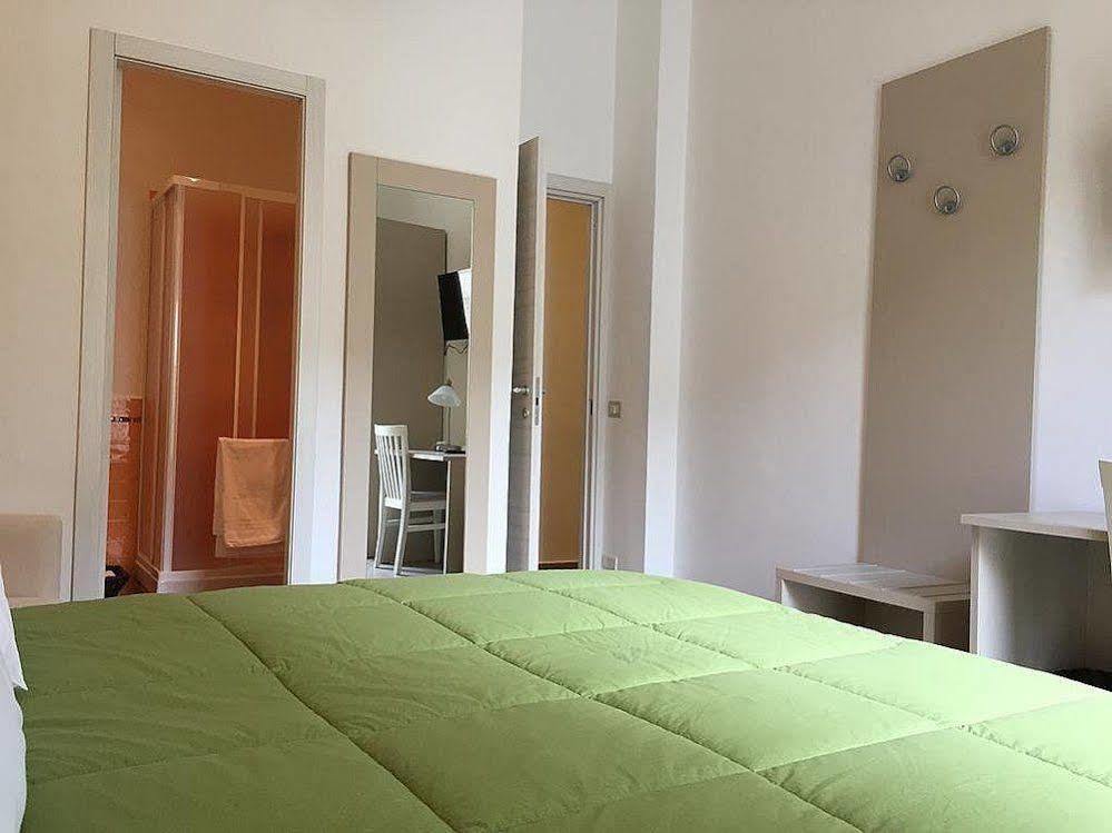 B&B Cairoli Mesyna Zewnętrze zdjęcie